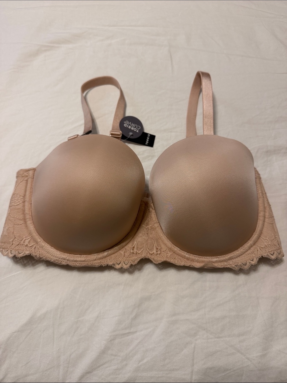 Everyday Smooth T-Shirt Bra with Lace Band in Beige